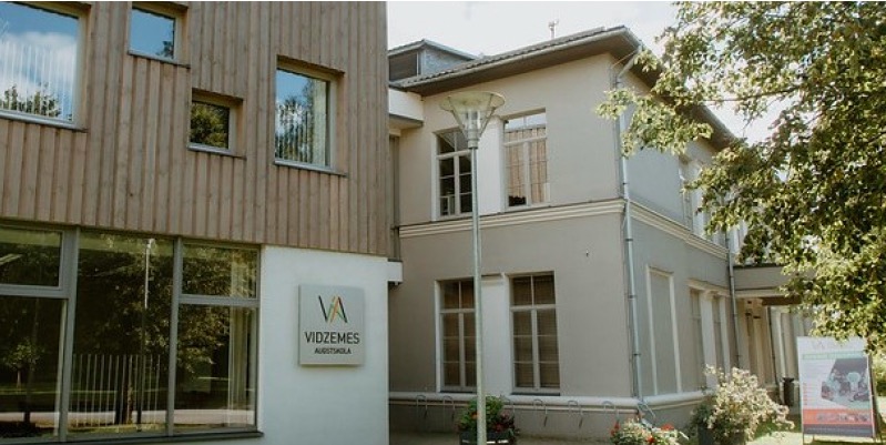 Vidzemes Augstskola iekļuvusi jaunākajā biznesa skolu reitingā “Eduniversal”